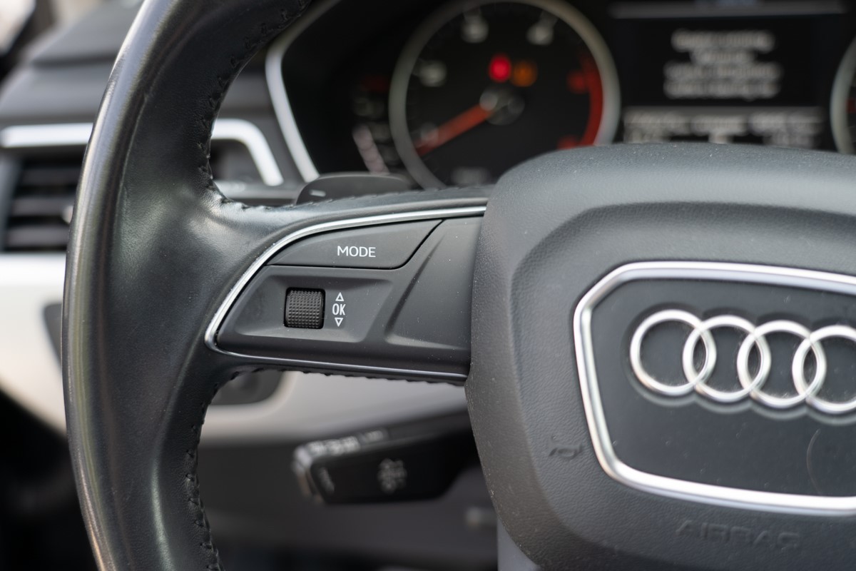 Audi A4
 2,0 TDI