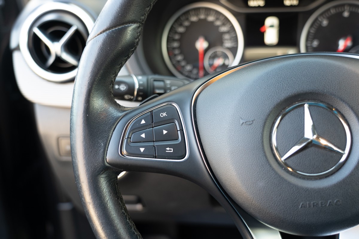 Mercedes-Benz B-Class B200