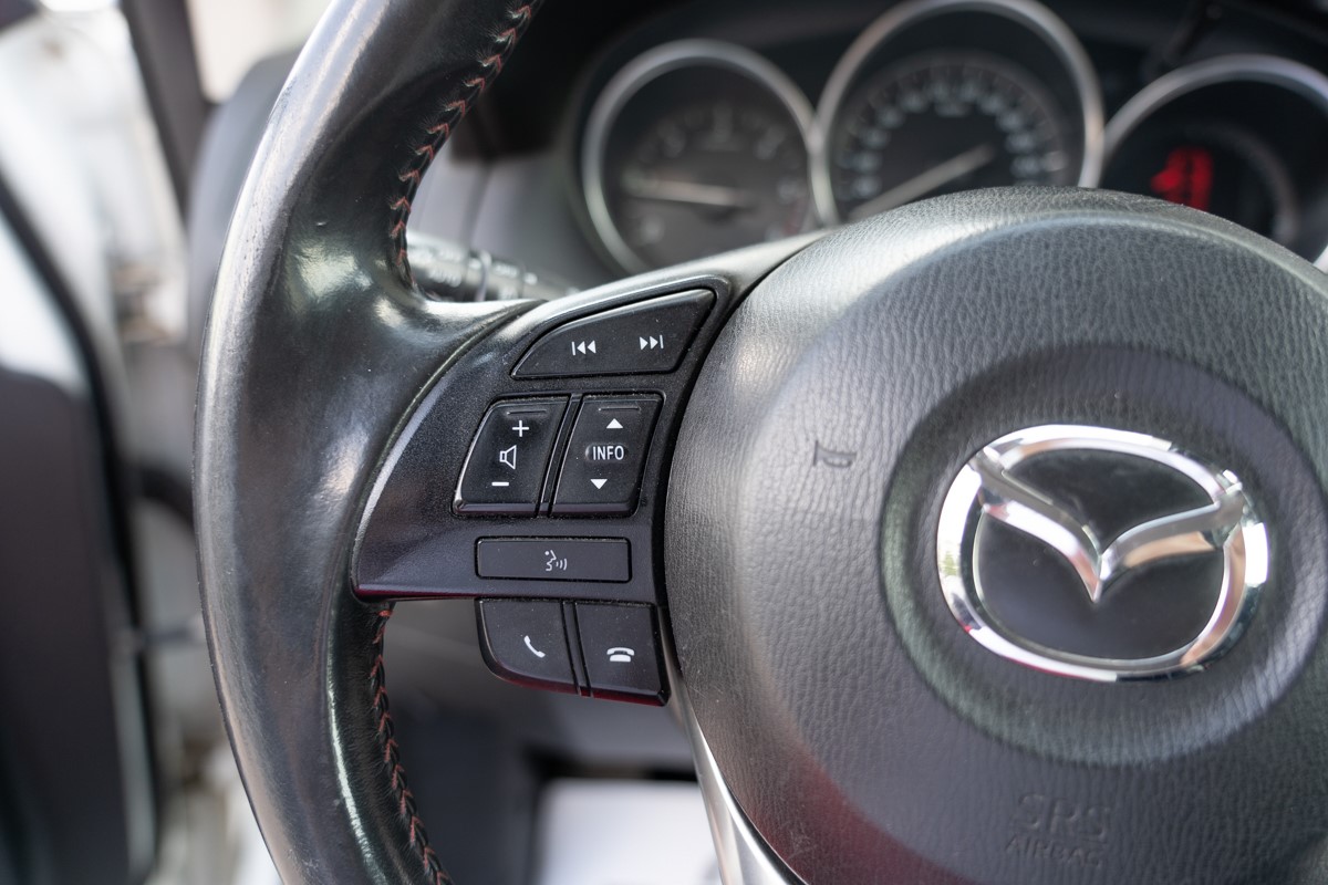 Mazda
 CX-5 2,2 D