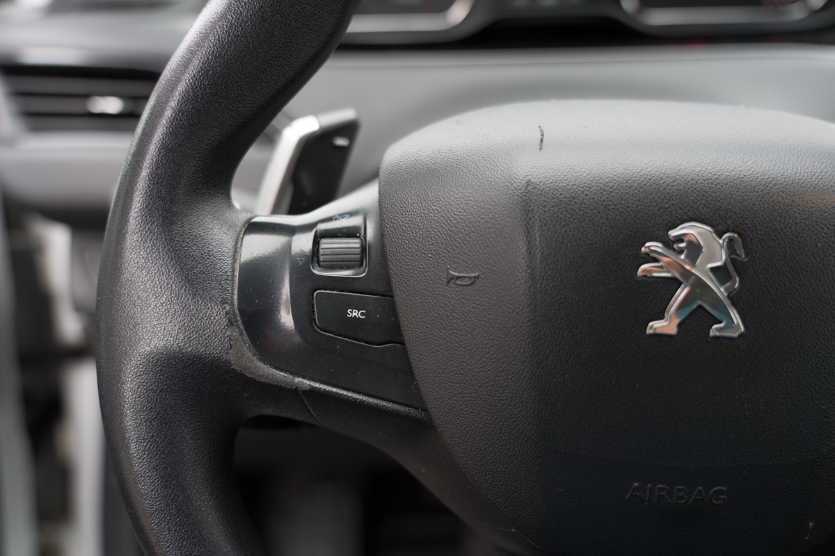 Peugeot 208 1.4 BlueHDI