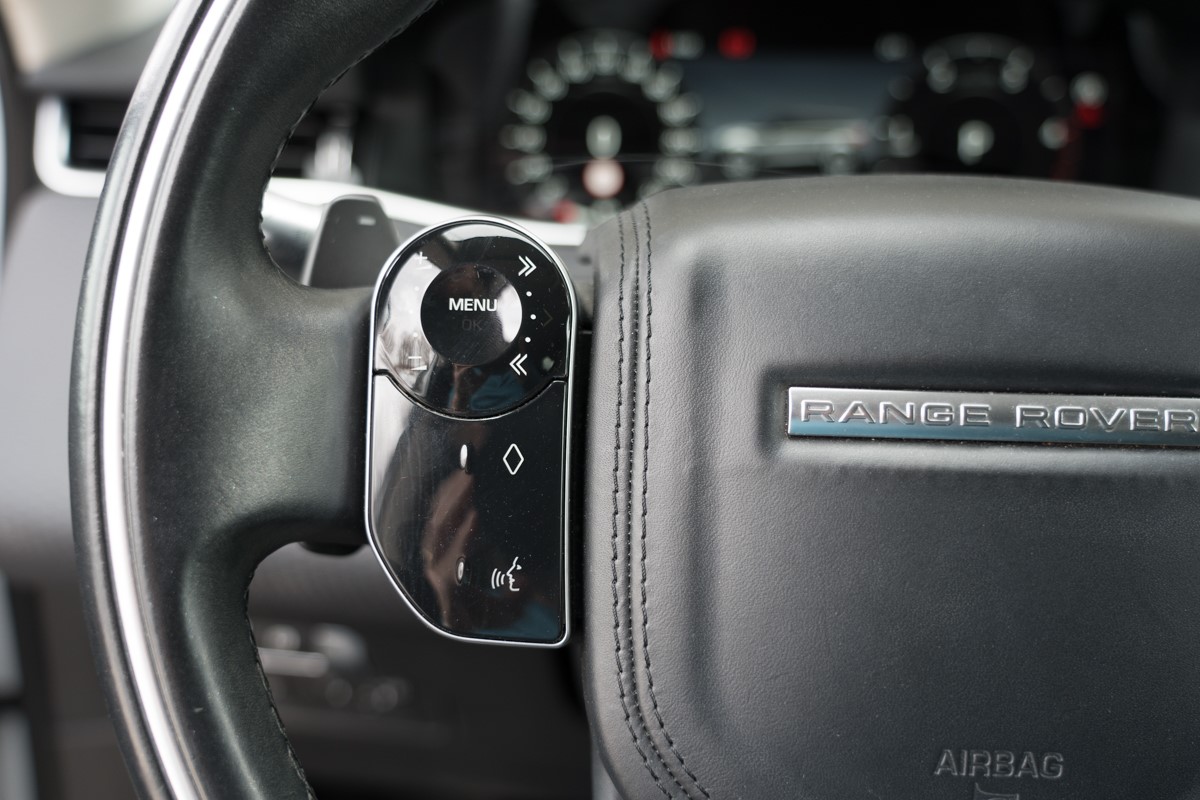Land Rover
 Range Rover
 EVOQUE 2.0D 4X4