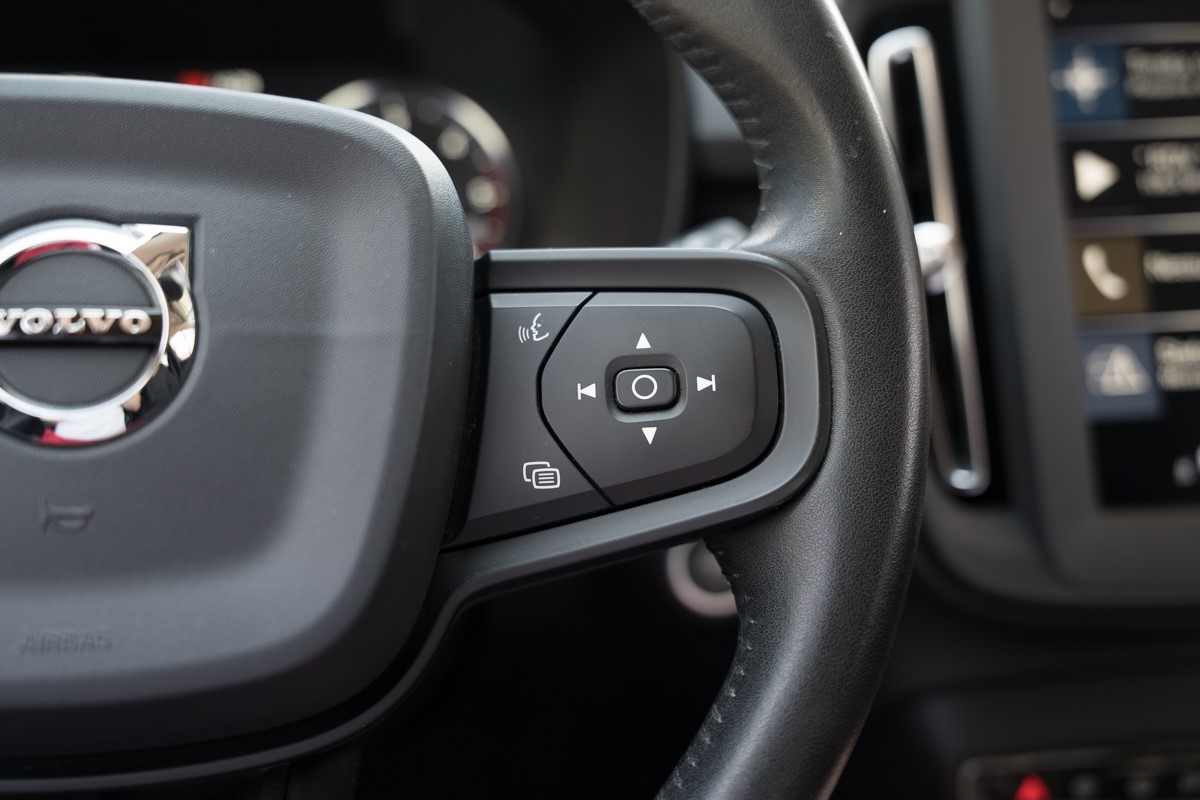 Volvo
 XC40 2.0  D3