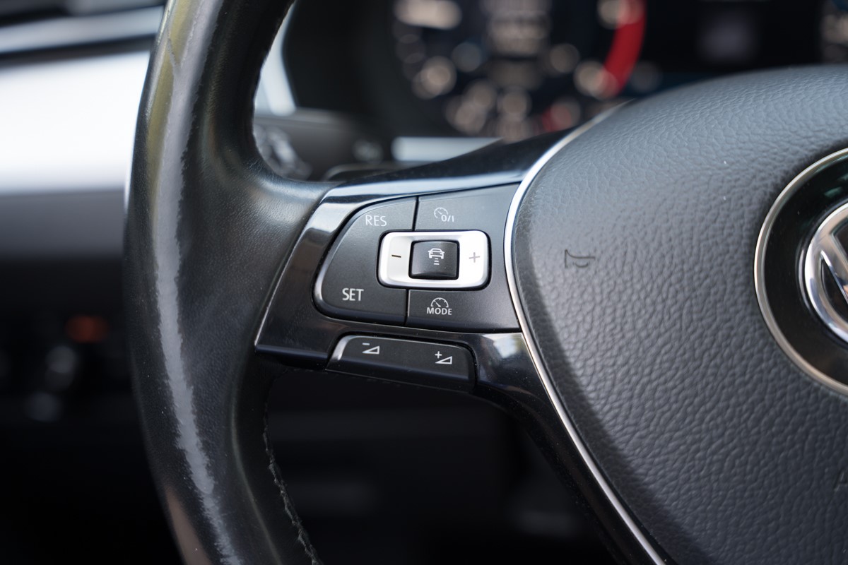 Volkswagen Passat 2.0 TDI DSG R-line