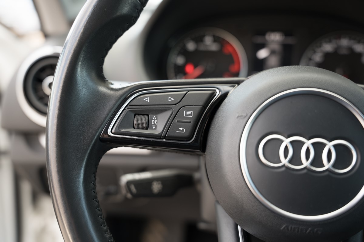 Audi A3
 1.6 TDI S-tronic