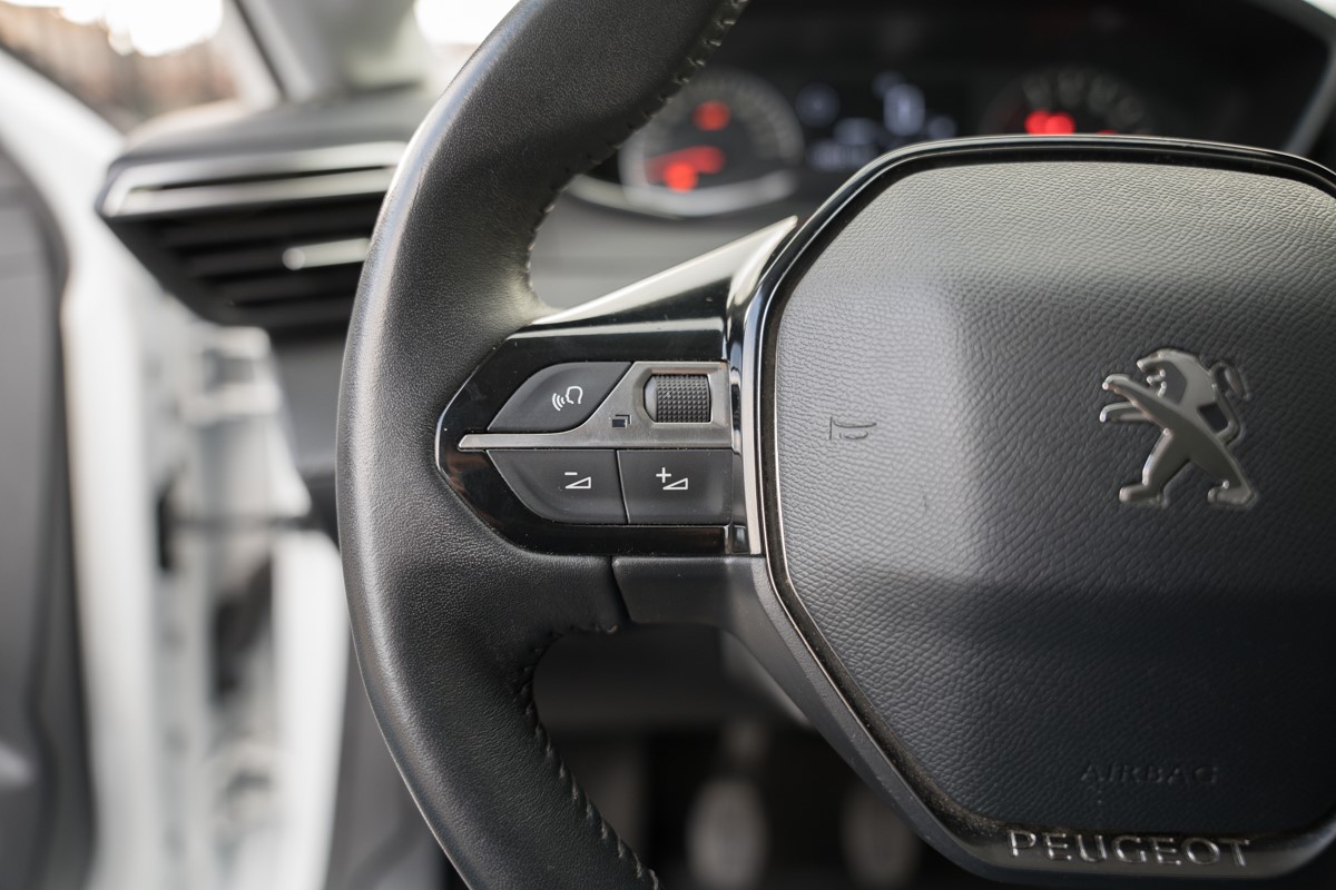 Peugeot 208 1.5 BlueHDI