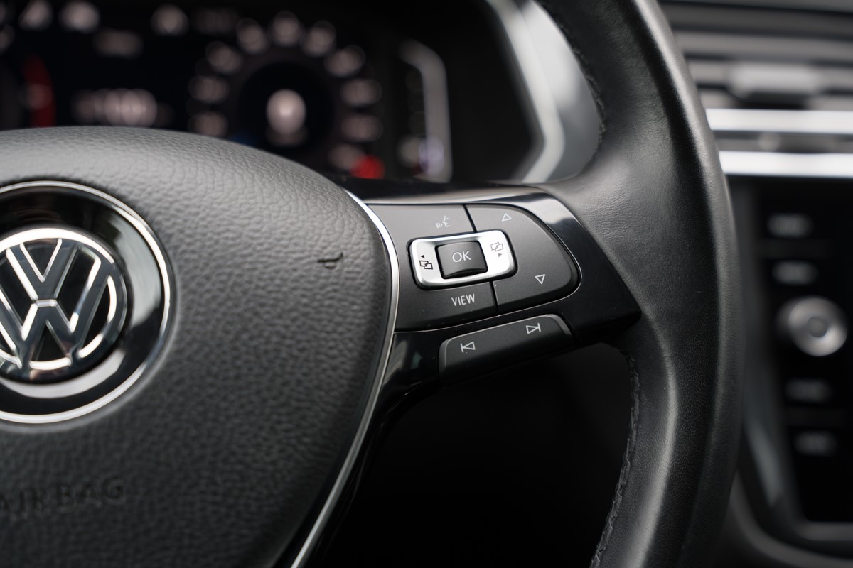 Volkswagen Tiguan
 2.0 TDI DSG 4MOTION