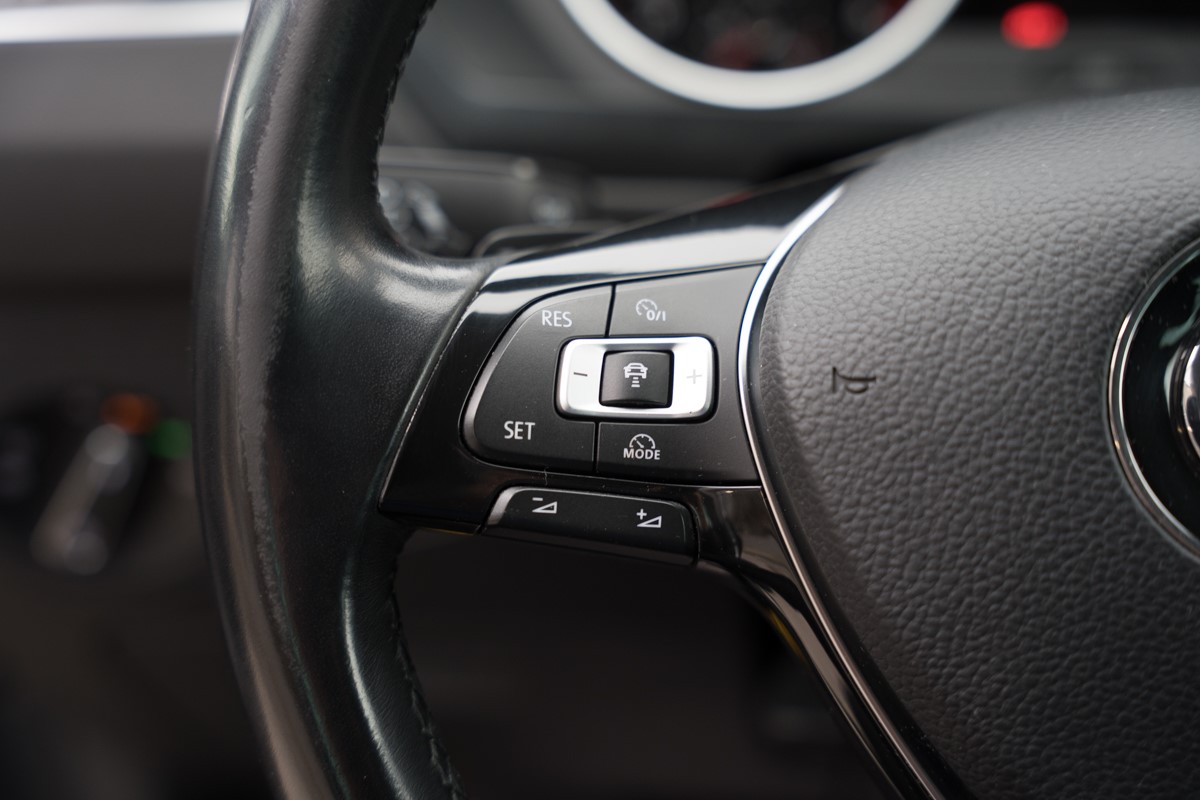 Volkswagen Tiguan
 2.0 TDI DSG 4MOTION