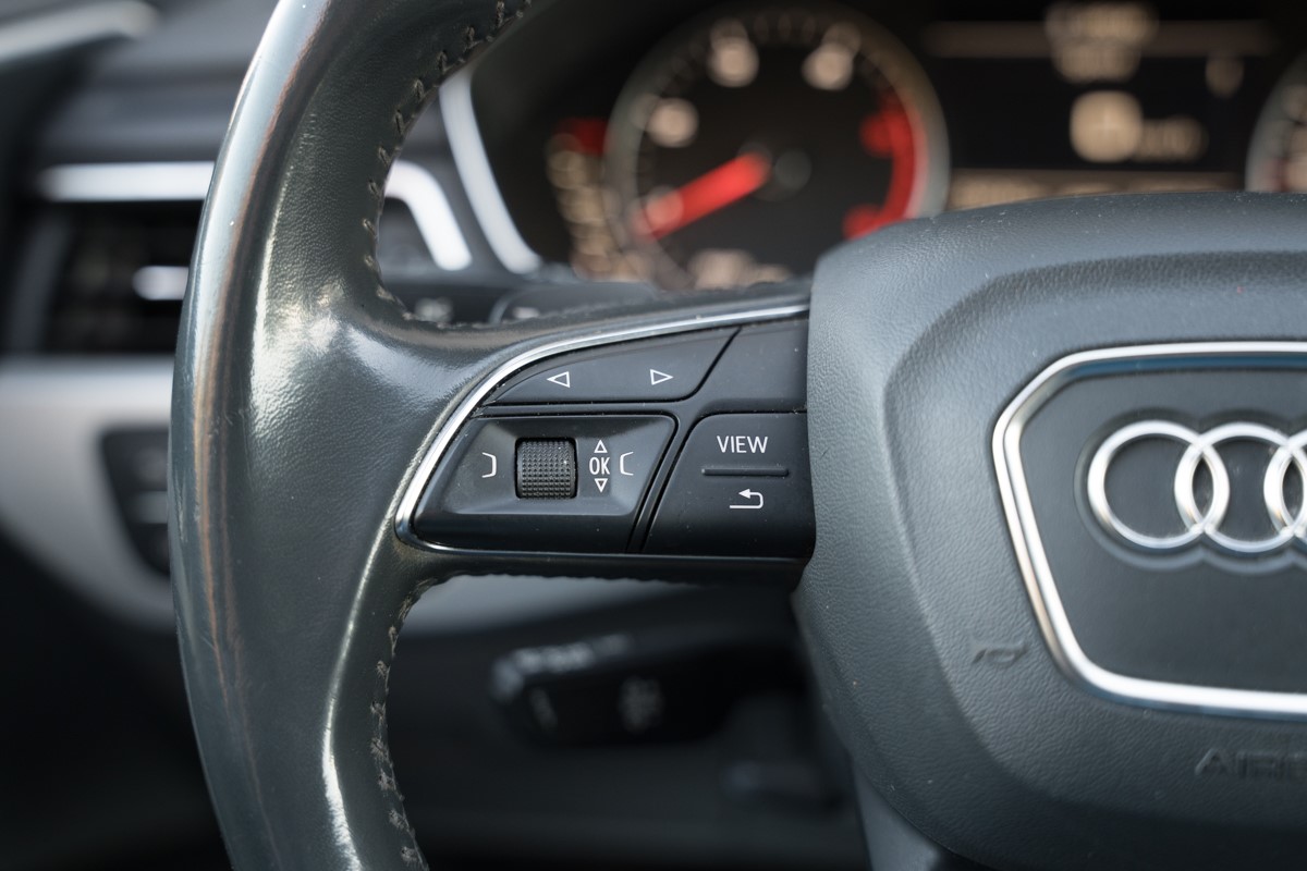 Audi A4
 35 TDI S-tronic Bussines Line