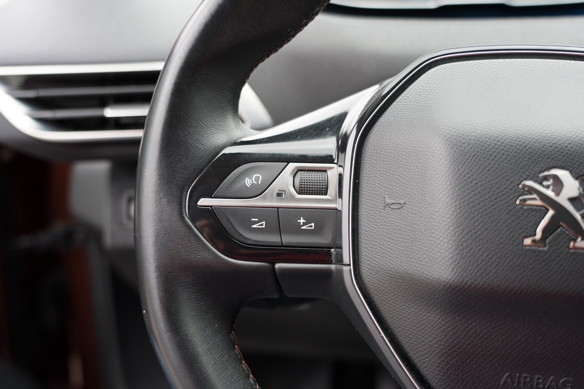 Peugeot 3008 1,6 BlueHDI