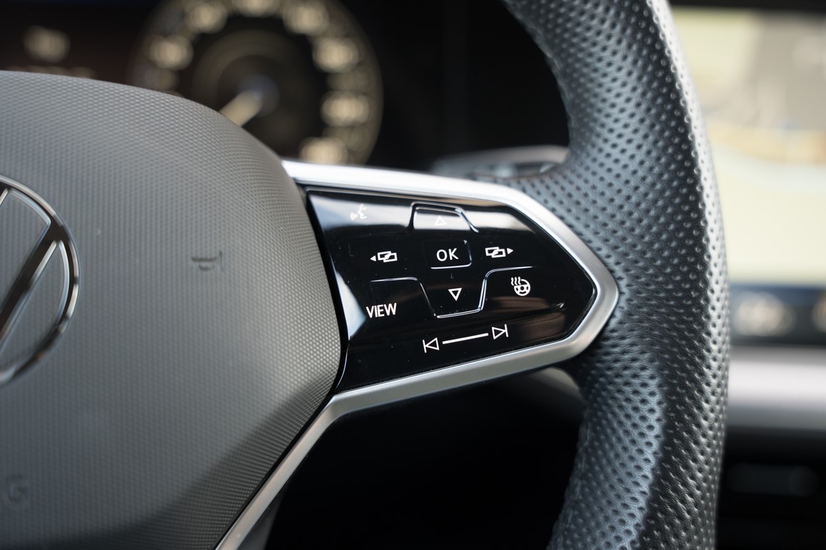 Volkswagen Touareg
 3.0 TDI R line 4MOTION