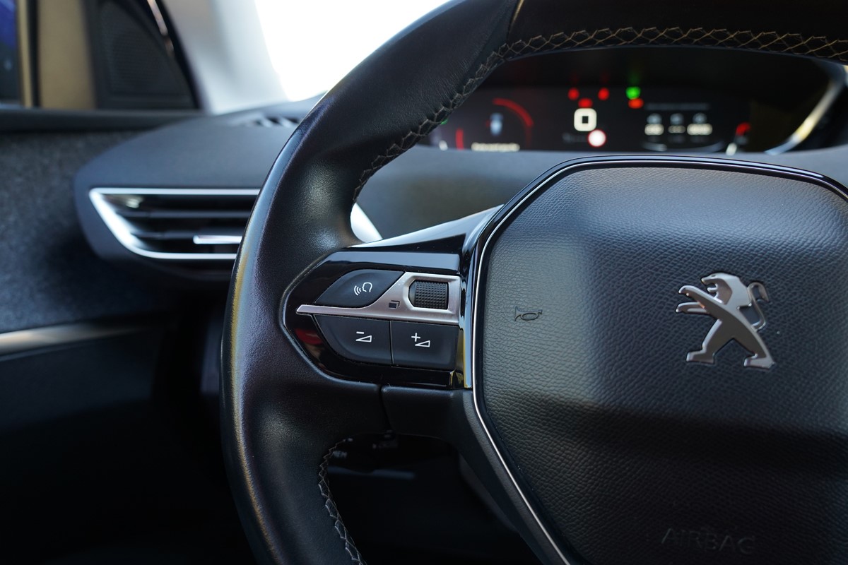 Peugeot 3008 2.0 BLUEHDI S&S ALLURE BUSINESS