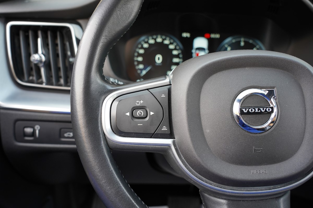 Volvo
 XC60 2.0 D5 ECO BUSINESS