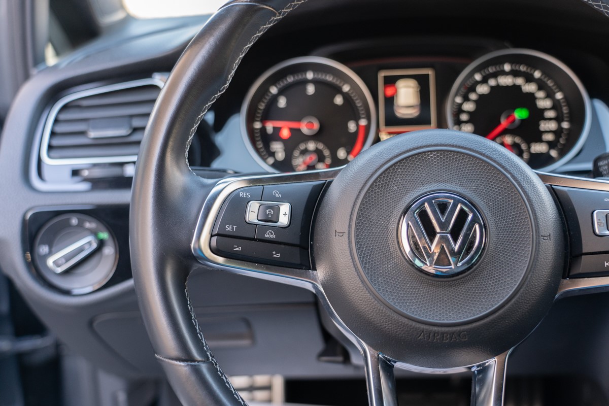Volkswagen Golf 2,0 TDI DSG GTD