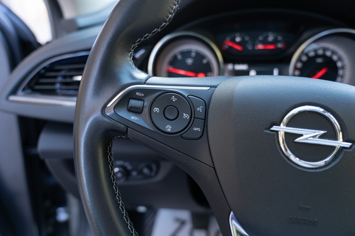 Opel Insignia 1,6 CDTI