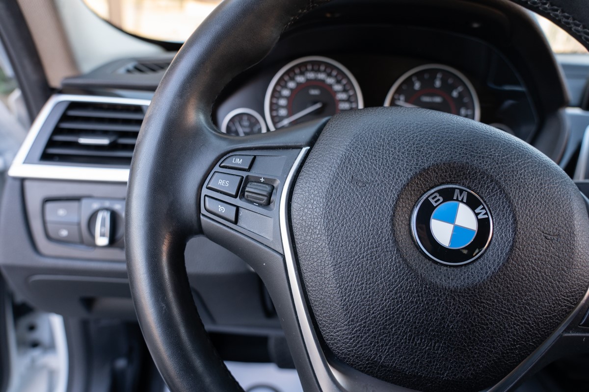 BMW
 3-Series 318 D