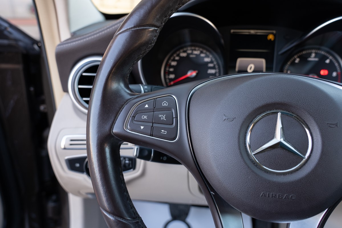 Mercedes-Benz C-Class
 180 CDI