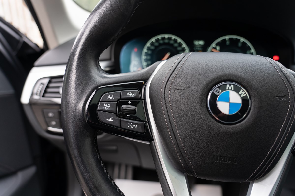 BMW
 530 XD  XDRIVE 