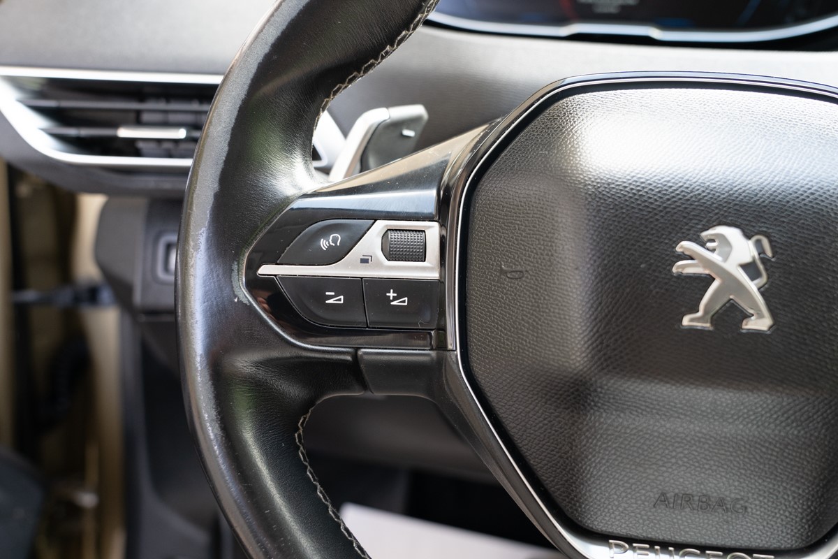 Peugeot 5008 1.6 BLUEHDI -7 SJEDALA - 