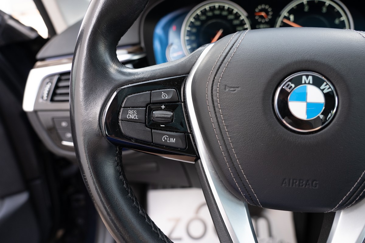 BMW
 5-Series 530 D