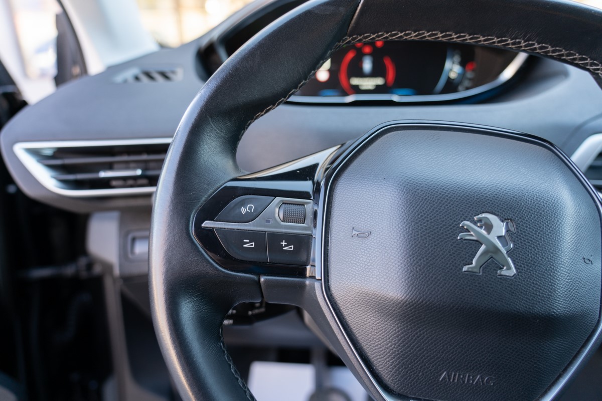Peugeot 5008 2,0 BlueHDI 