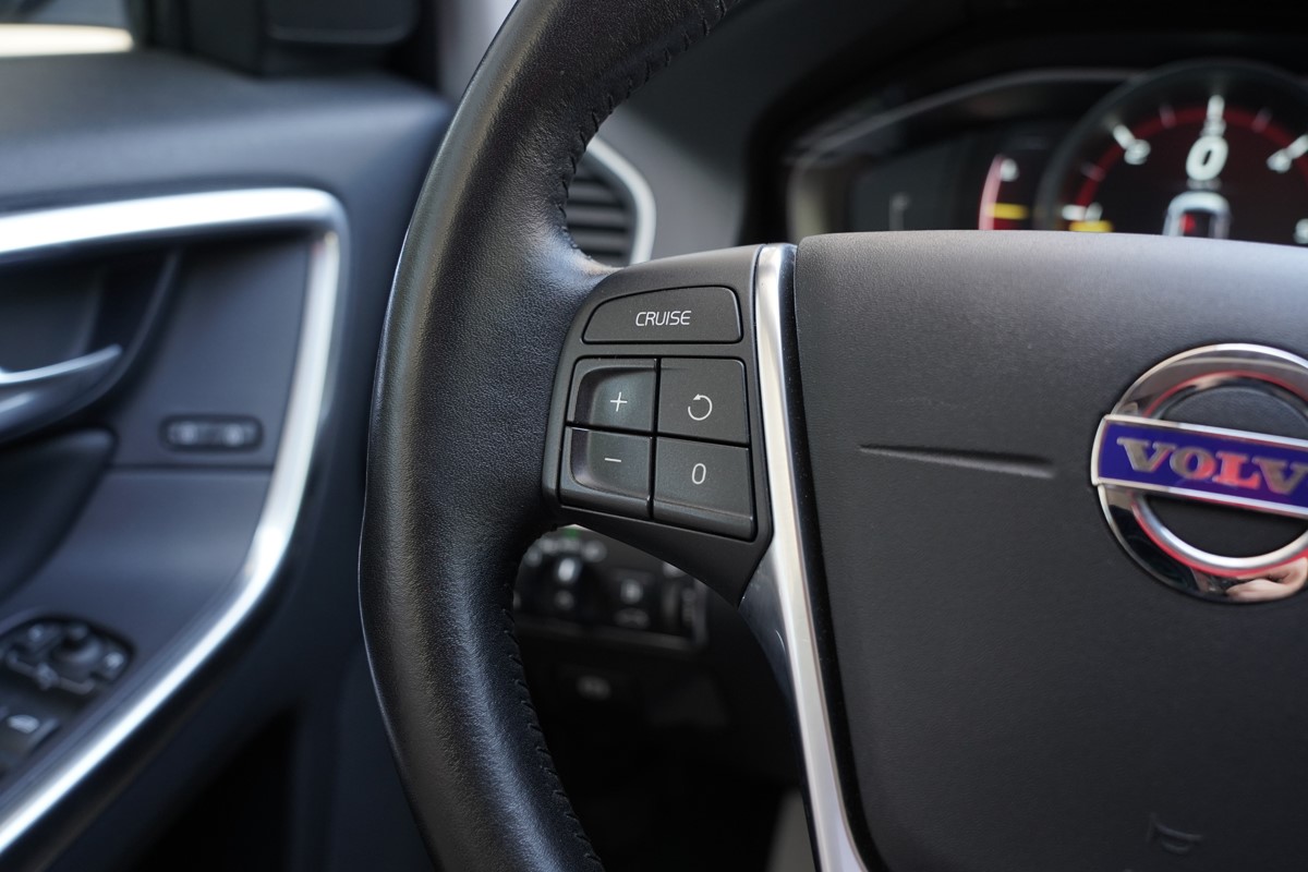 Volvo
 XC60 2,0 D