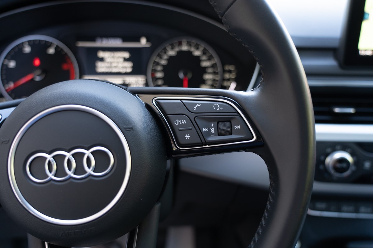 Audi A5
 2.0 TDi Sportline