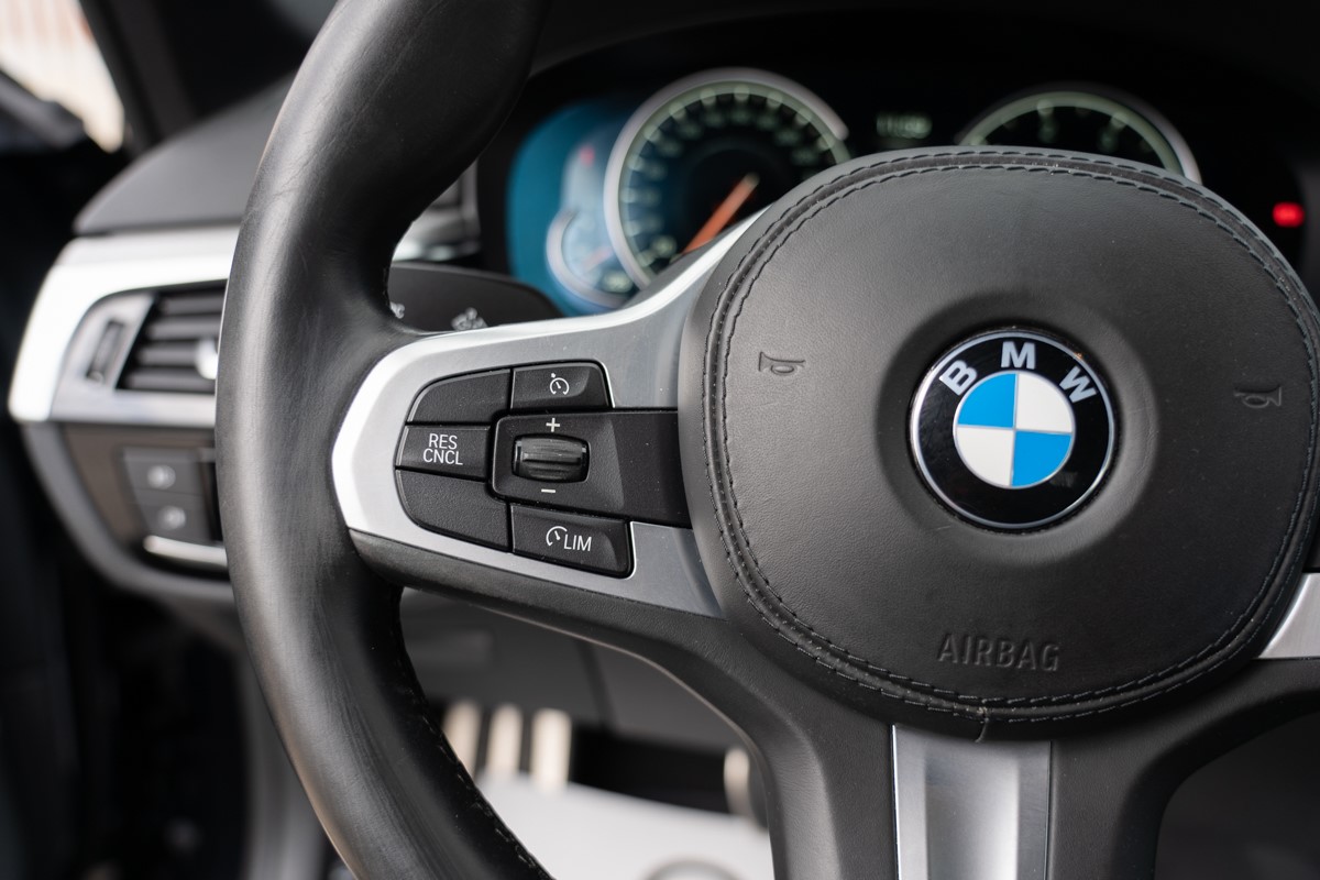 BMW
 5-Series 520dA  M Sportpaket