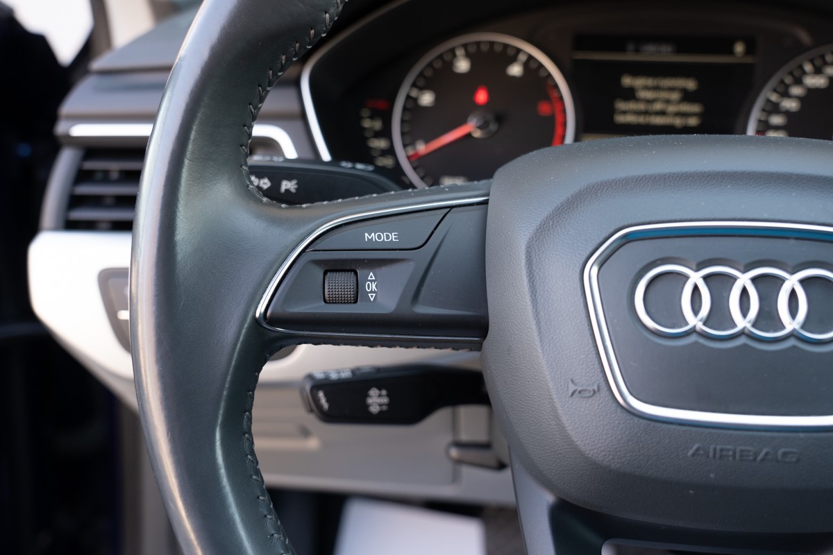 Audi A4
 2,0 TDI