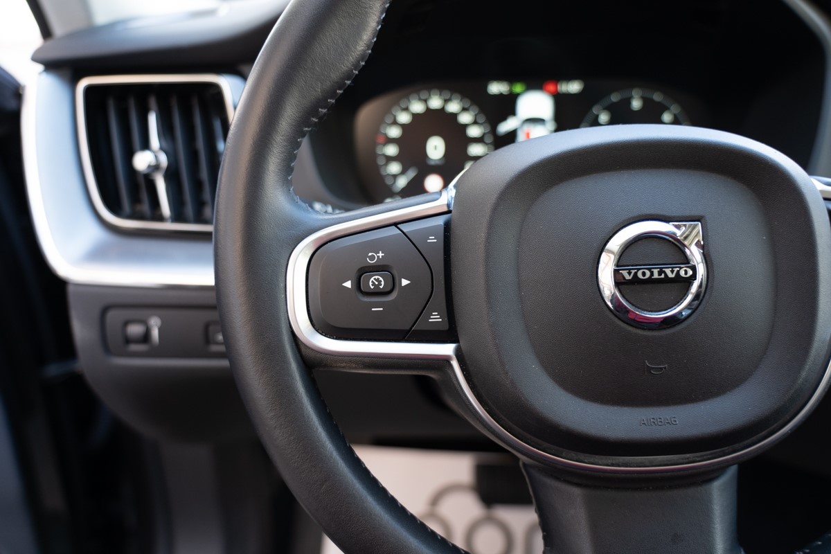 Volvo
 XC60 D4 190 CH