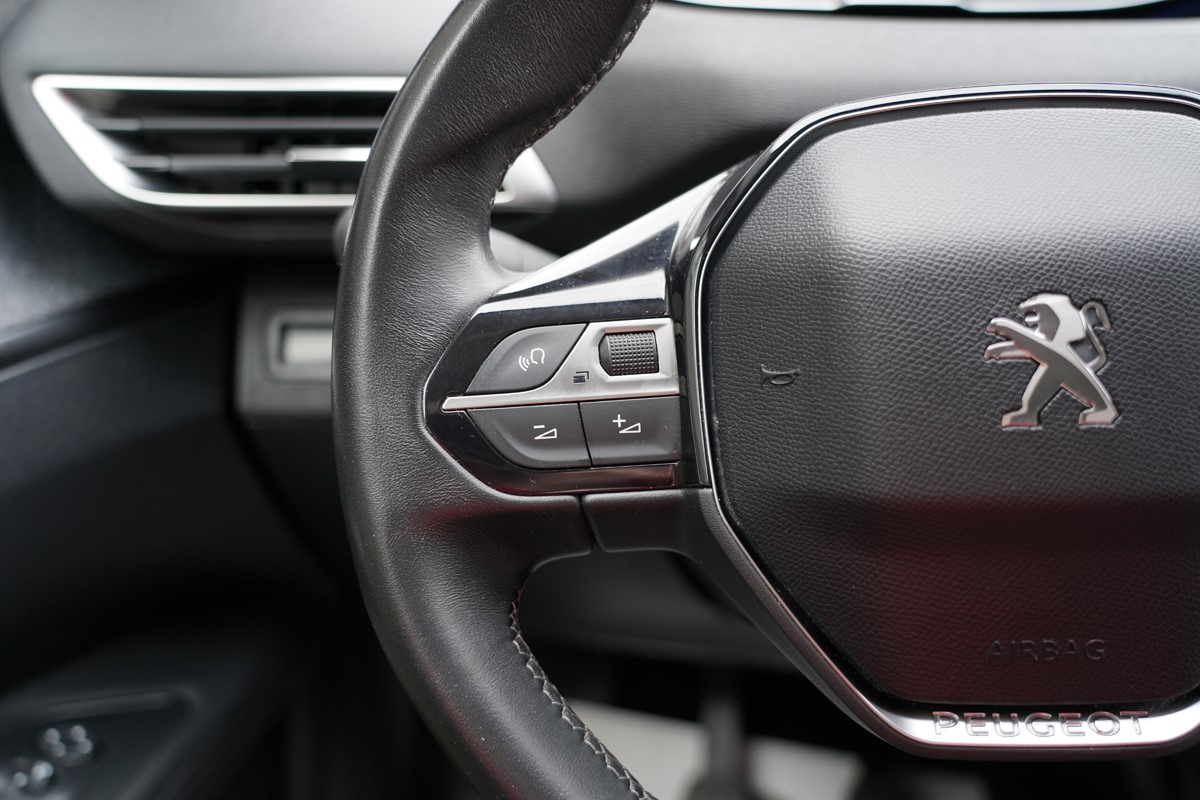 Peugeot 3008 1,6 BlueHDI