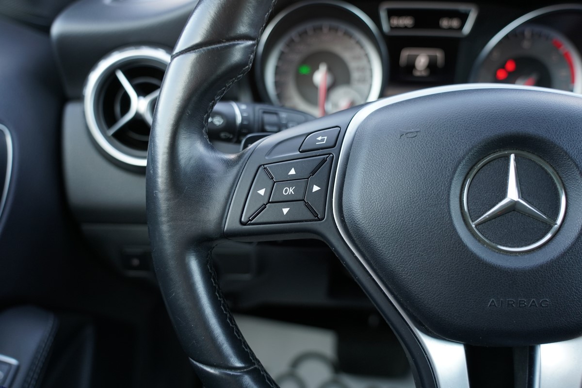 Mercedes-Benz GLA 180 CDI LEASE EDITION 
