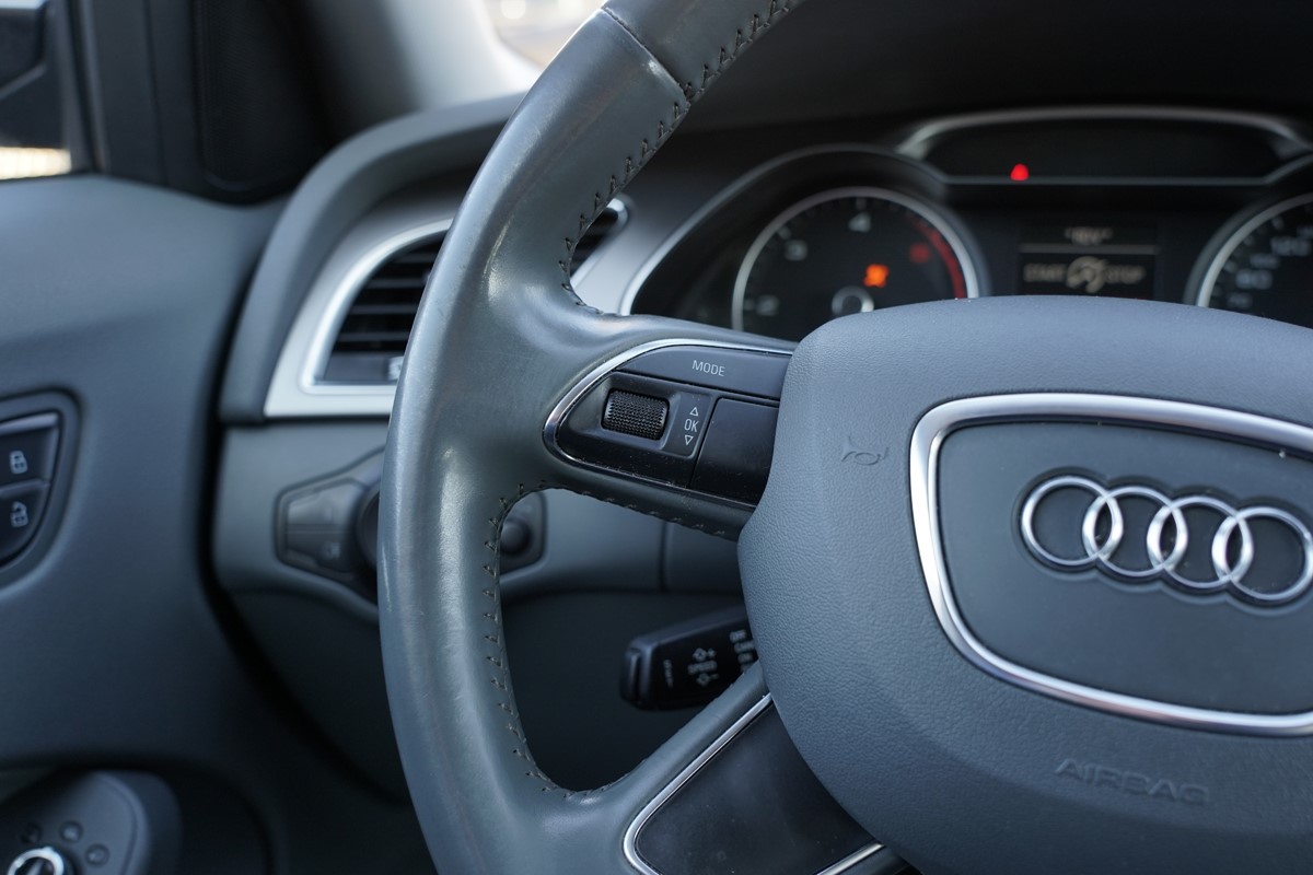 Audi A4
 2.0 TDI