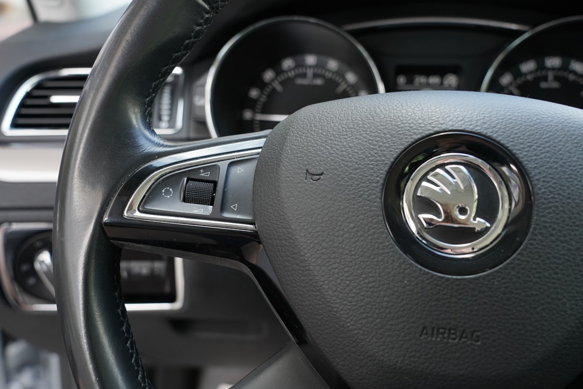 Škoda SUPERB 2,0 TDI