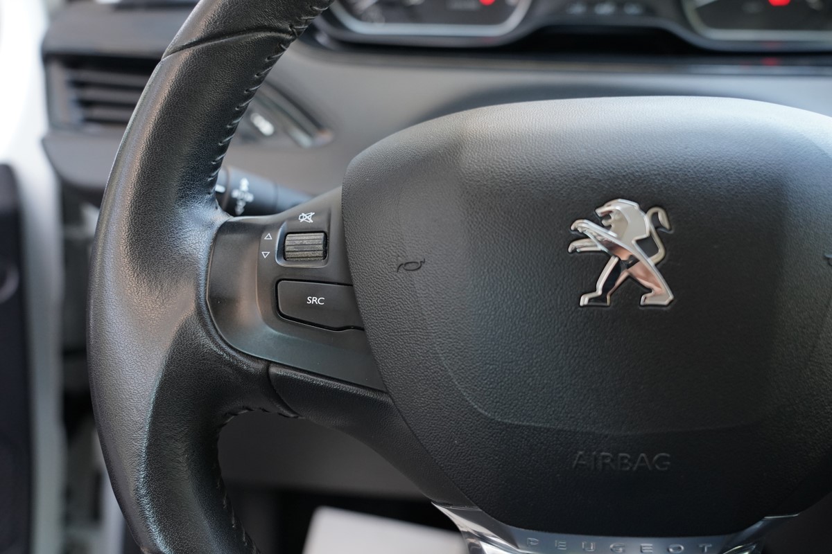 Peugeot 208 1,6 BlueHDI