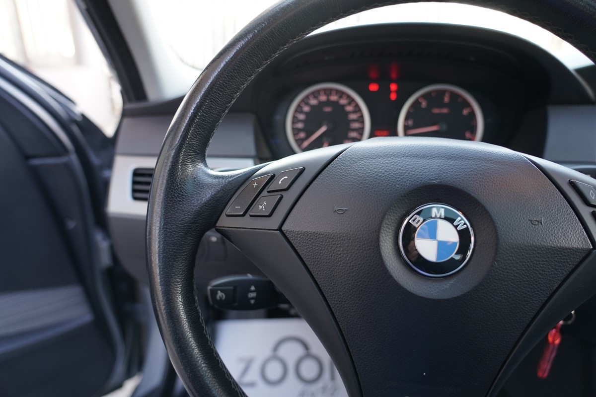 BMW
 5-Series 525 D 