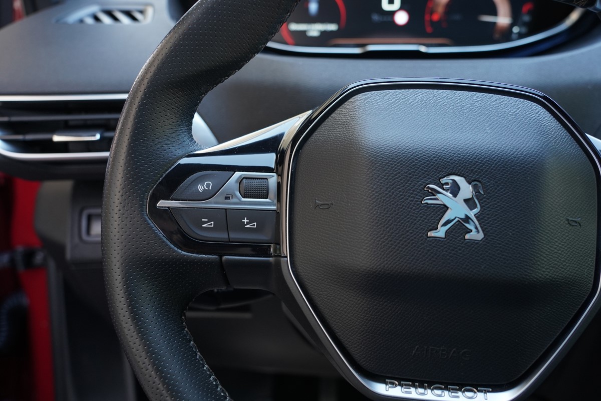 Peugeot 3008 2.0 BLUEHDI