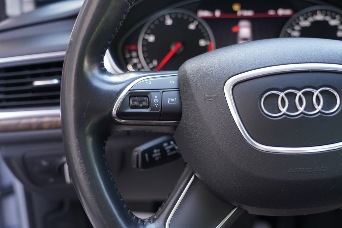 Audi A6
 3.0 TDI QUATTRO