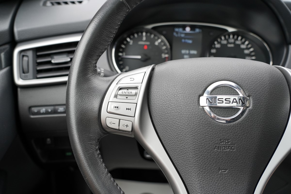 Nissan
 X-TRAIL 1,6 DCI