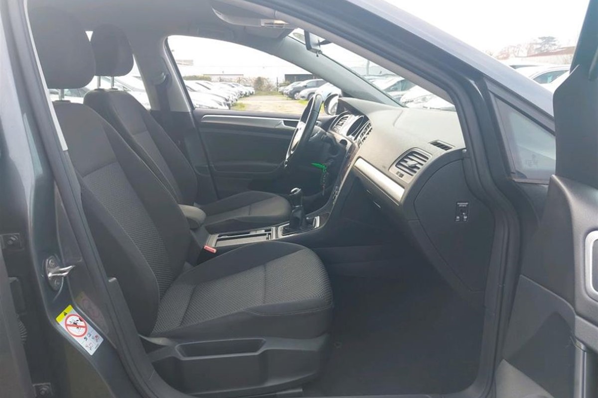 Volkswagen Golf 1.6 TDi Trendline Business BlueMotion