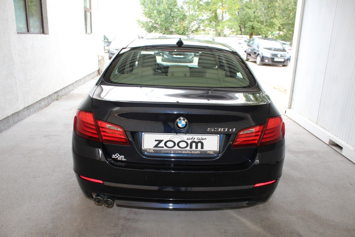BMW
 5-Series 530d xDrive Futura 