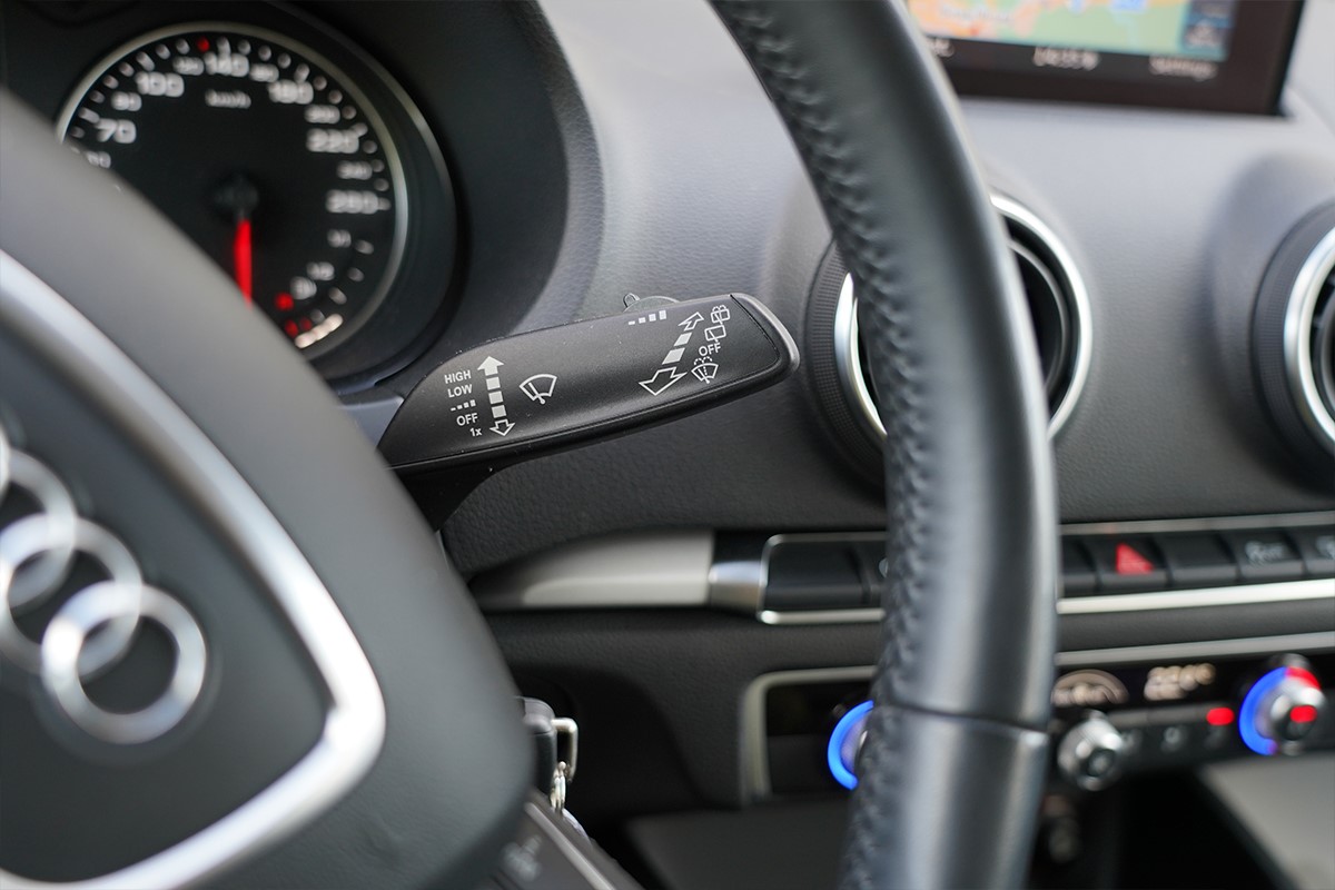 Audi A3
 1,6 TDI SPORTBACK ATTRACTION >novi model<