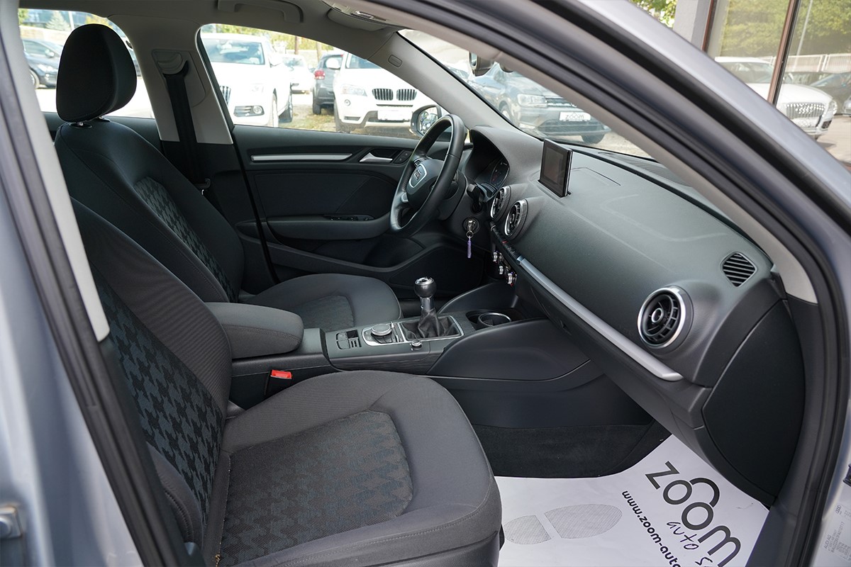 Audi A3
 1,6 TDI SPORTBACK ATTRACTION >novi model<