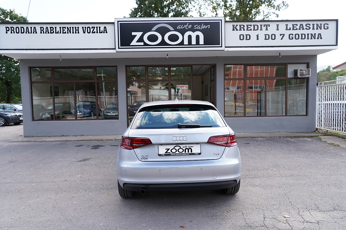 Audi A3
 1,6 TDI SPORTBACK ATTRACTION >novi model<