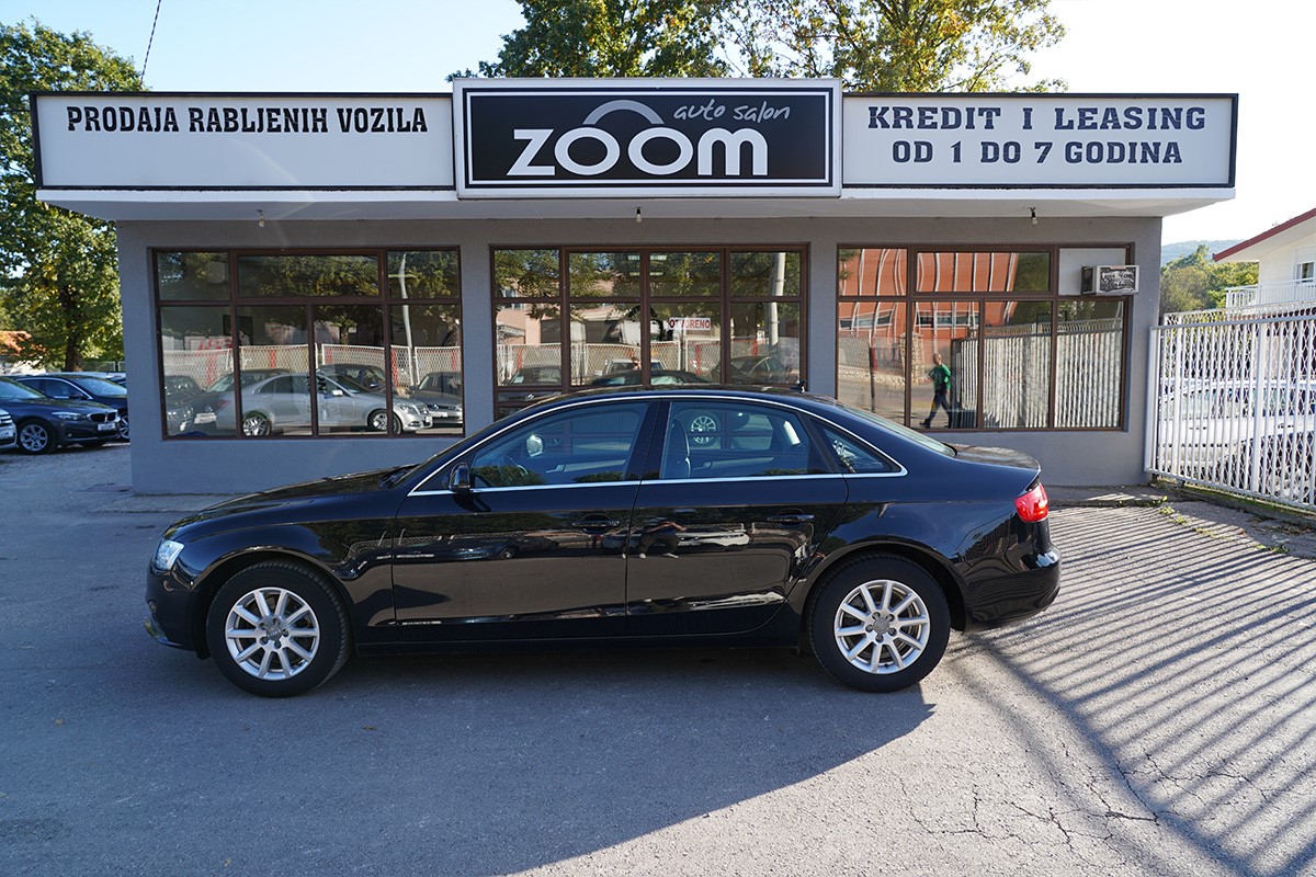 Audi A4
 2.0 TDI