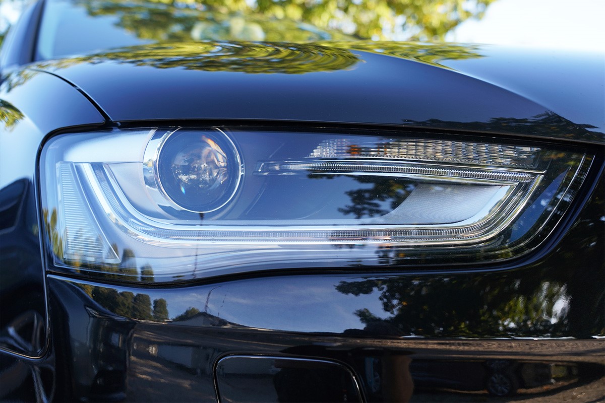 Audi A4
 2.0 TDI
