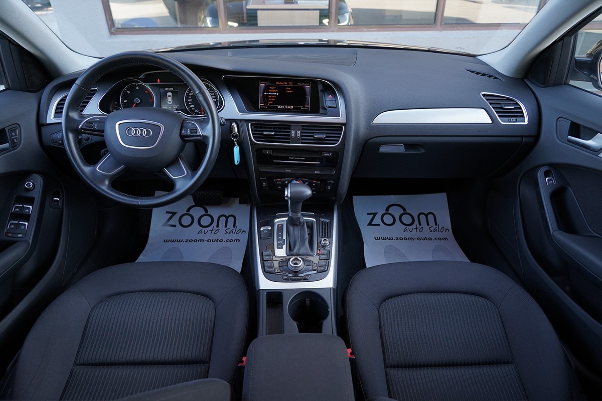 Audi A4
 2.0 TDI