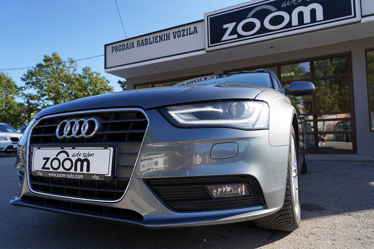 Audi A4
 2,0 TDI
