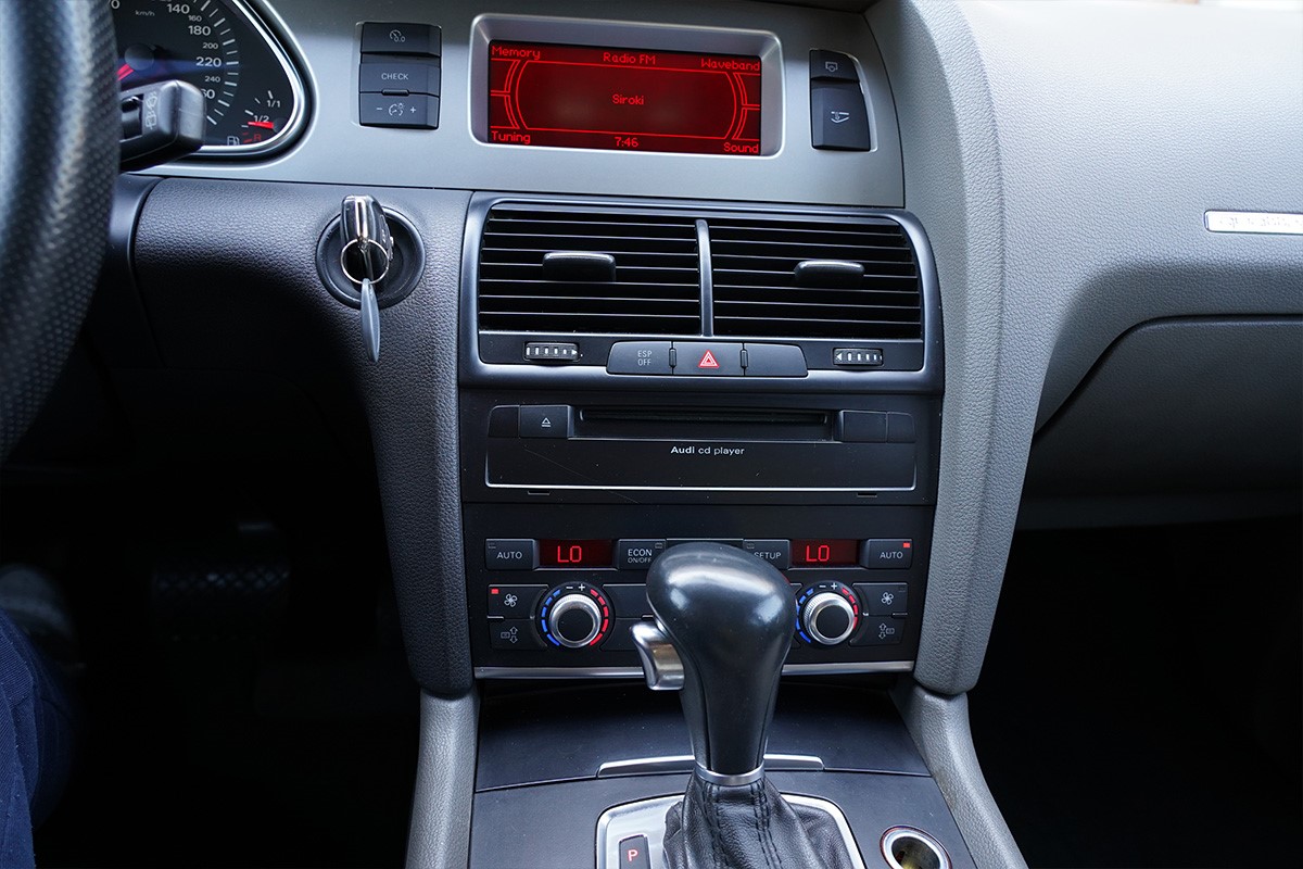 Audi Q7
 3,0 TDI 