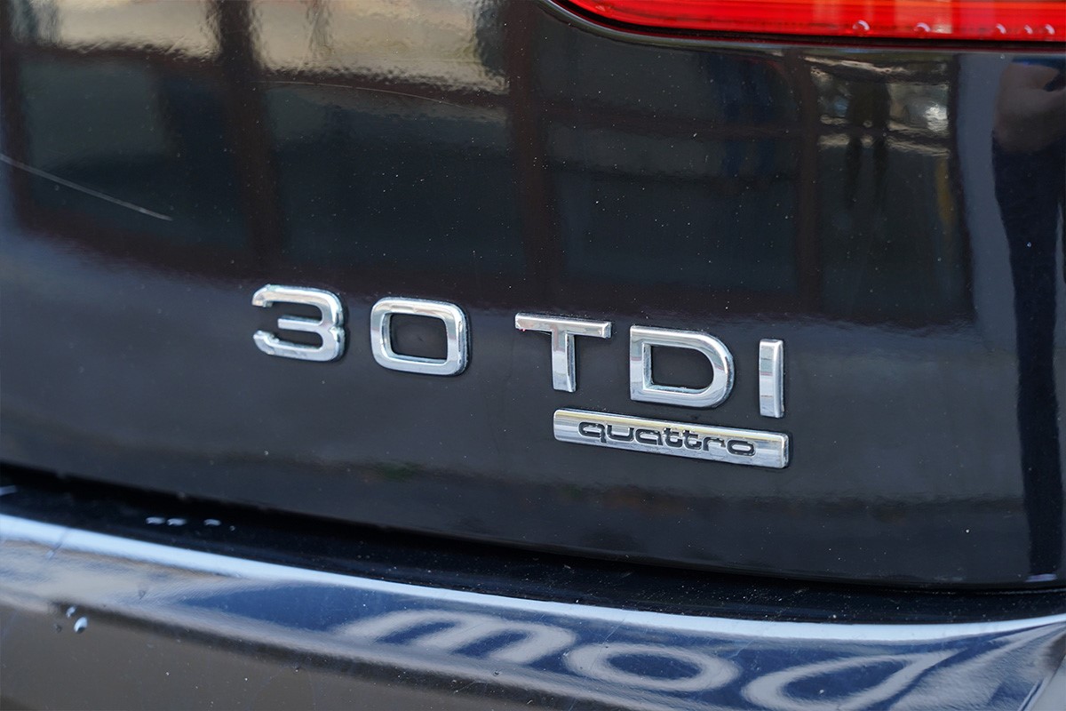 Audi Q7
 3,0 TDI 