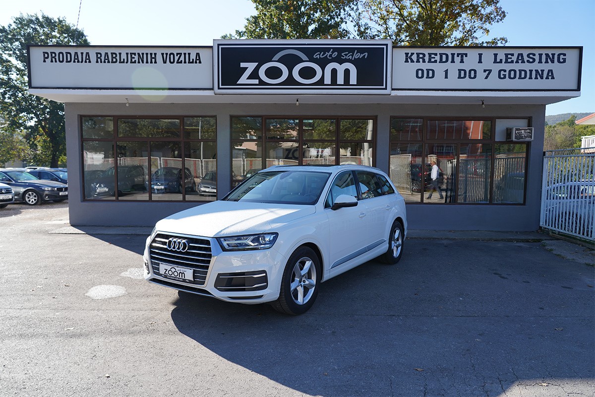 Audi Q7
 3.0 TDi Quattro Tiptronic Business Plus